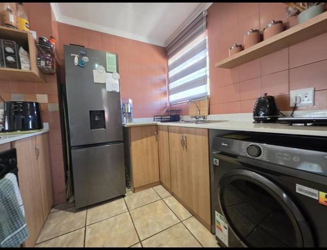 2 BEDROOM TOWNHOUSE FOR SALE IN VERWOERDPARK